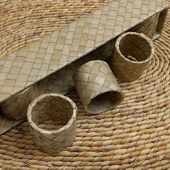 Pier 1 Natural Woven Napkin Rings, Set of 6 - Picture 6 of 6